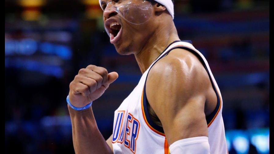 Russell Westbrook, un héroe enmascarado que emula a Jordan y Bird