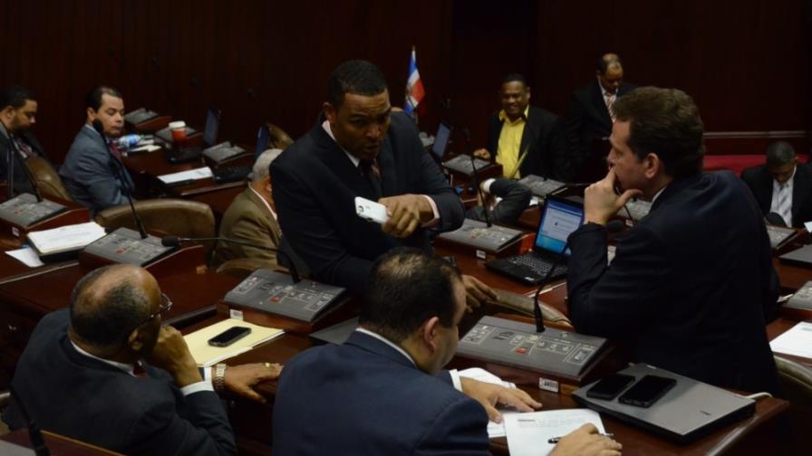 Deputies seek approval today of Law of Parties in midst of accusations Deputies seek approval today of Law of Parties in midst of accusations