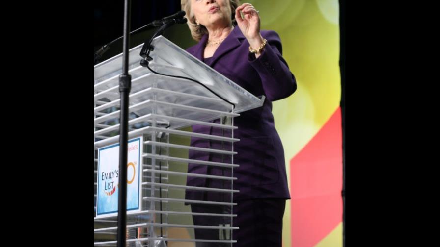 Hillary Clinton pide al Departamento de Estado que publique sus correos electrónicos Hillary Clinton pide al Departamento de Estado que publique sus correos electrónicos