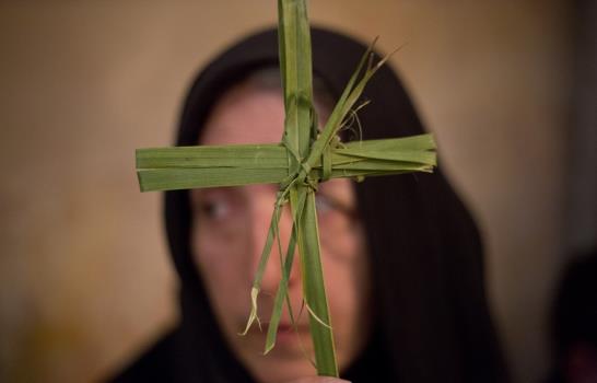 Cristianos celebran Domingo de Pascua en todo el mundo