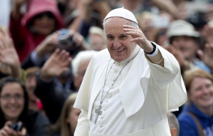 Raúl Castro visitará al papa Francisco el domingo