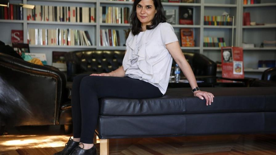Carolina Sanín: La literatura en español vive un momento feliz Carolina Sanín: La literatura en español vive un momento feliz