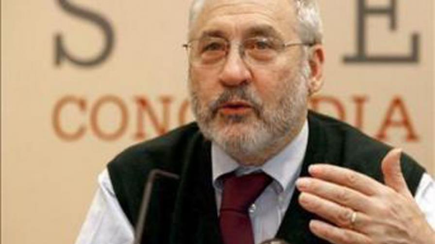 Stiglitz dice que los bajos tipos en EE.UU. impulsan la creciente desigualdad