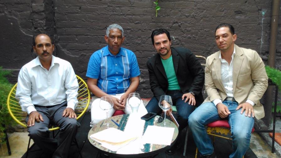 Actor Manny Pérez demanda construcción de acueducto para su natal Baitoa