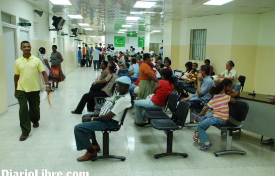 Hospital Moscoso Puello sigue lleno de pacientes referidos