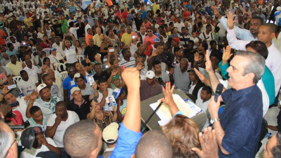 Abinader exige auditar obras