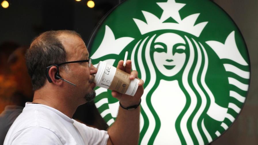 Starbucks sube precios de algunas bebidas en Estados Unidos Starbucks sube precios de algunas bebidas en Estados Unidos
