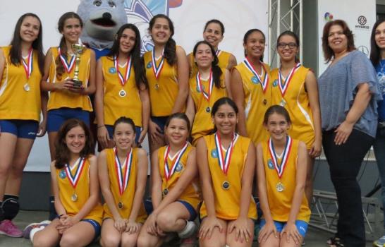 Saint Joseph School gana fútbol soccer en masculino y femenino