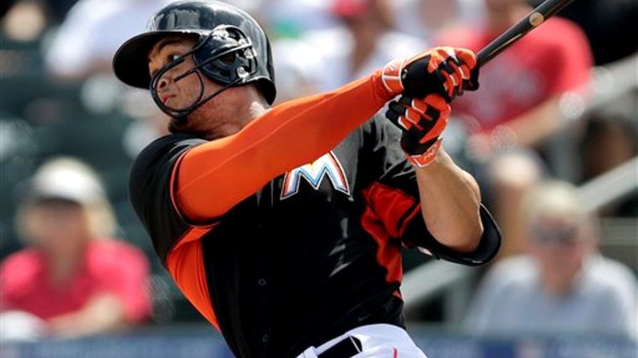 Giancarlo Stanton satisfecho tras primeros turnos con Marlins