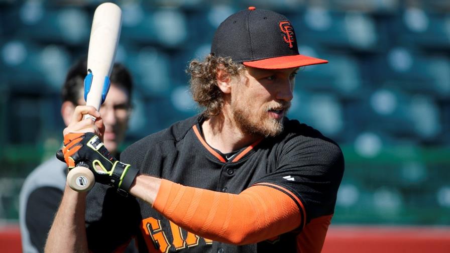 Hunter Pence tendría fractura en el antebrazo izquierdo