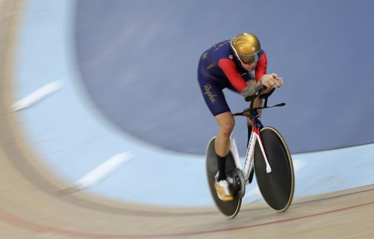 Bradley Wiggins rompe récord de la hora en Londres