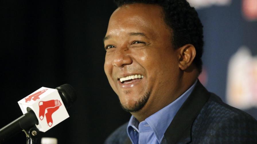 Leonel, Hipólito y otros políticos felicitan a Pedro Martínez Leonel, Hipólito y otros políticos felicitan a Pedro Martínez