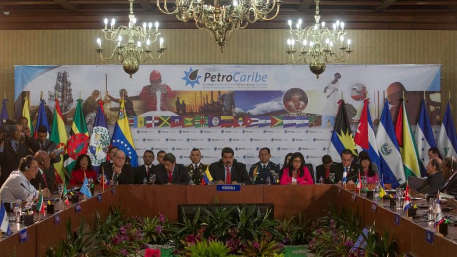 Maduro propone ampliar y fortalecer mecanismo de PetroCaribe Maduro propone ampliar y fortalecer mecanismo de PetroCaribe