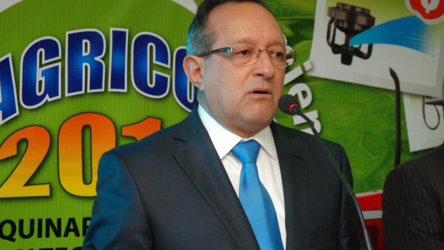 Ministro de Agricultura dice se solicitó a EE.UU. levantar veda a frutas y vegetales