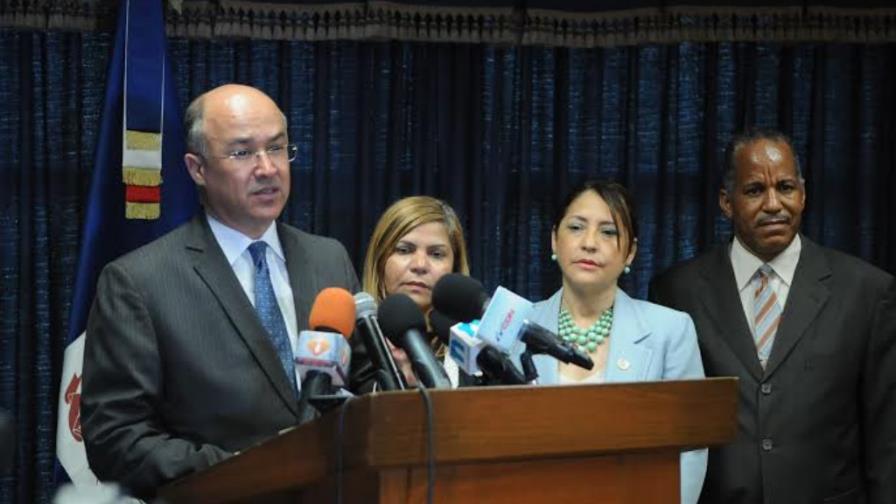 Ministerio Público persigue a 14 por incendios forestales Ministerio Público persigue a 14 por incendios forestales