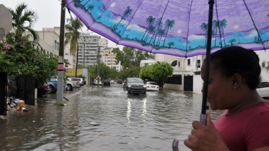 Esperan lluvias, y continuará el calor por la radiación solar