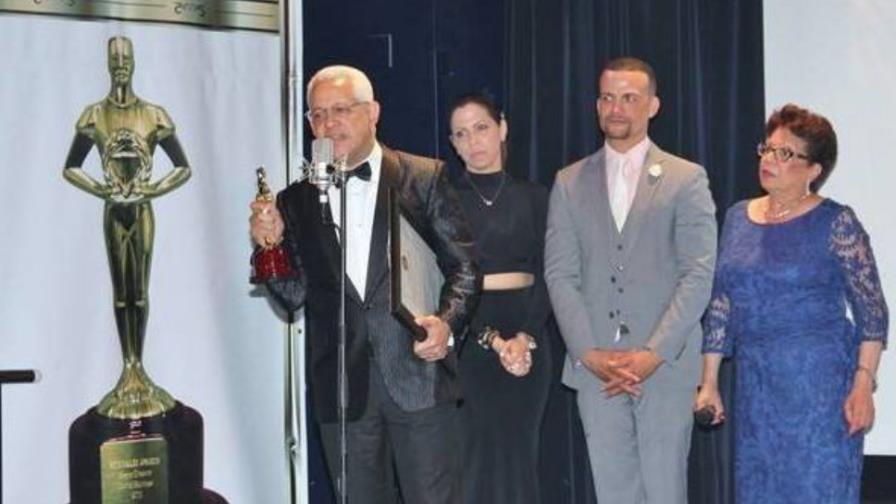 Entregan premios Mortales Awards