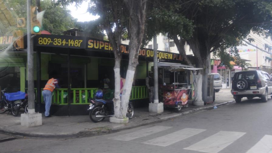 Ensanche Quisqueya se queja por el ruido de un colmado