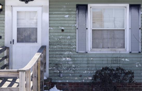 Casa en Estados Unidos es atacada con huevos un año; no hay sospechoso
