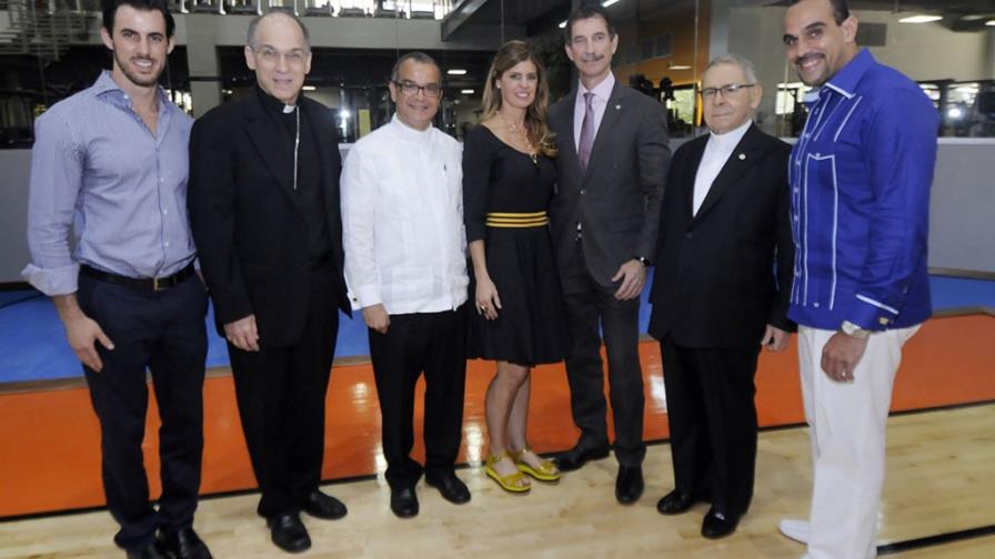 Inauguran un Body Shop en la PUCMM