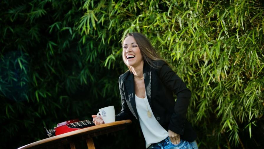 Karina Larrauri anuncia salida de Antena Latina