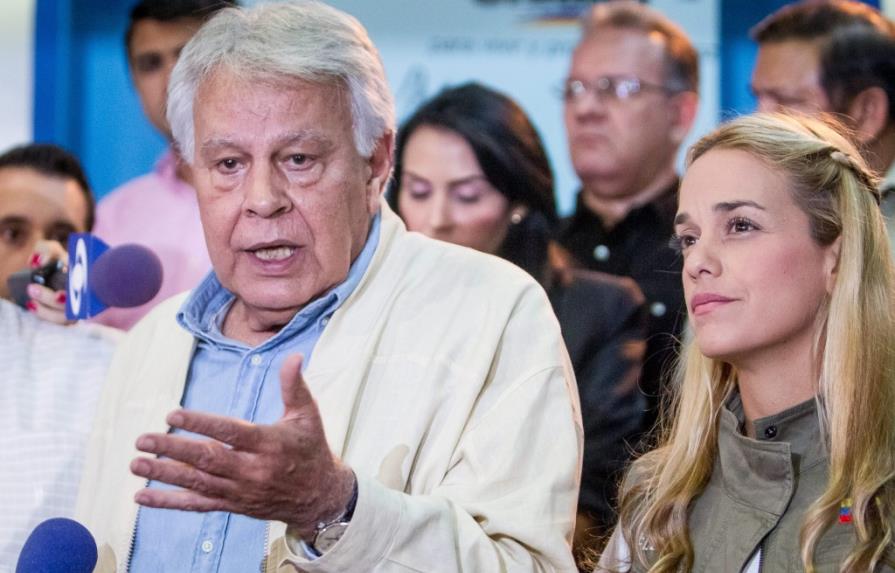 Ombudsman venezolano acusa a González de proselitismo político en Caracas