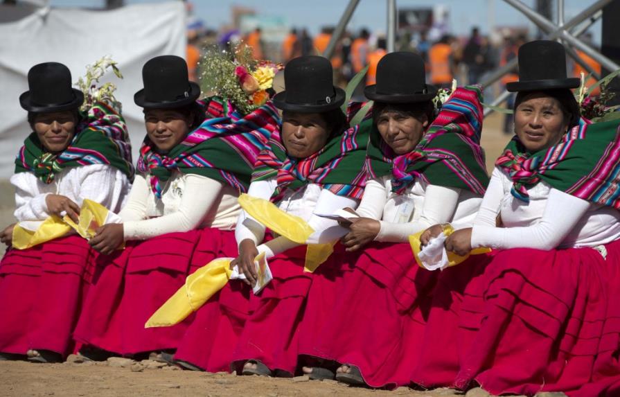 El papa destaca belleza de Bolivia y sus esfuerzos para integrar a minorías