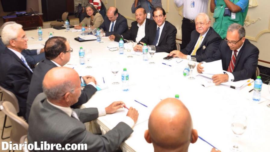 Consultas por pacto eléctrico siguen mañana en Barahona Consultas por pacto eléctrico siguen mañana en Barahona