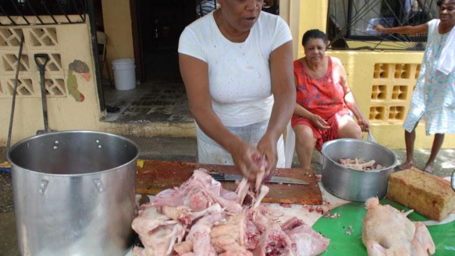 ADA: plan público-privado permite bajar precios pollo