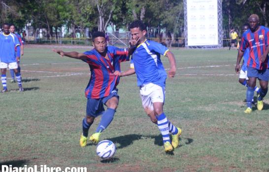 Comenzó a rodar el balón: Cibao FC y el Atlético Vega Real, 2-2; Bauger y Moca, 0-0 Comenzó a rodar el balón: Cibao FC y el Atlético Vega Real, 2-2; Bauger y Moca, 0-0