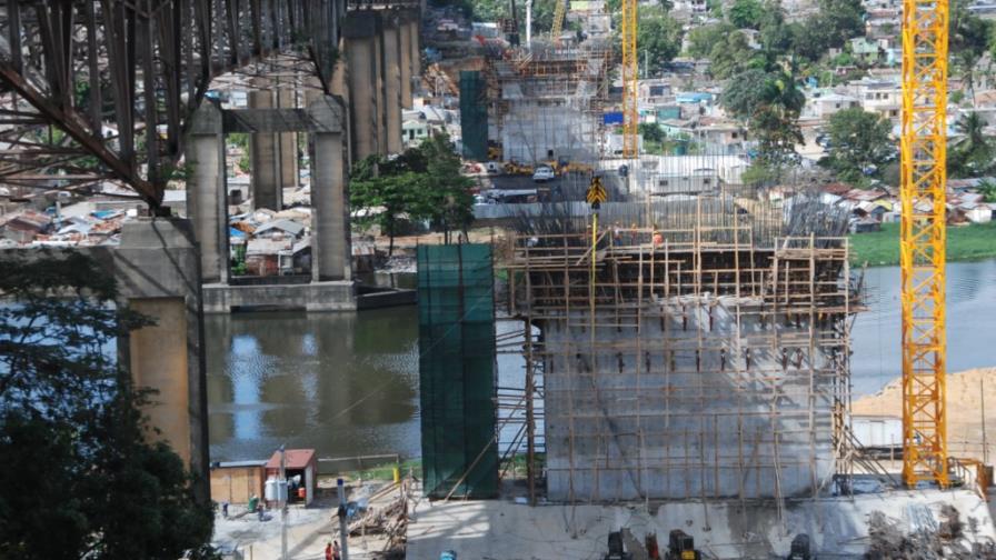 Opret da pasos para instalación de rieles L2E