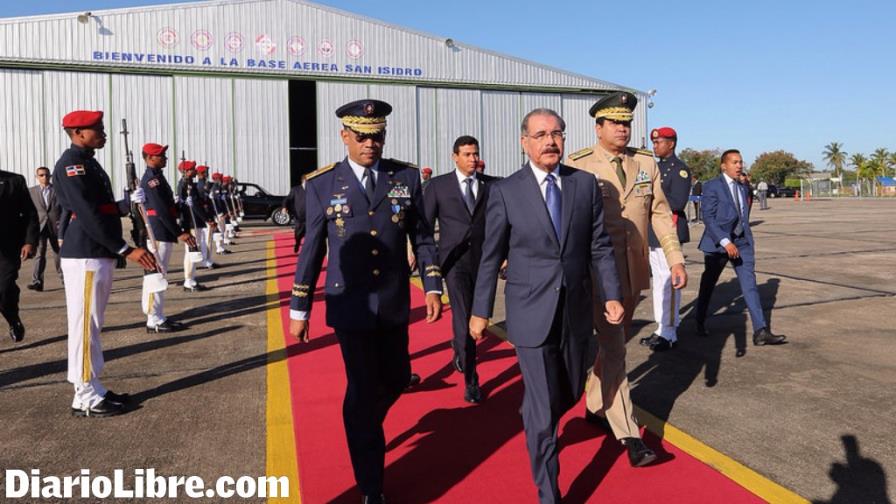 Medina viaja hoy a cumbre Guatemala