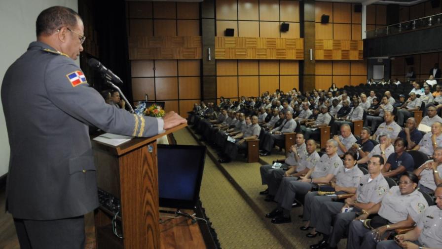 La Policía publica manual para cambiar cultura “abusiva” La Policía publica manual para cambiar cultura “abusiva”
