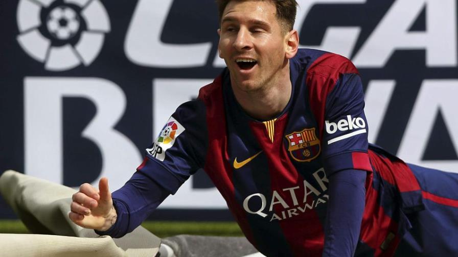 Lionel Messi iguala a Cristiano tras un triplete que afianza su resurrección