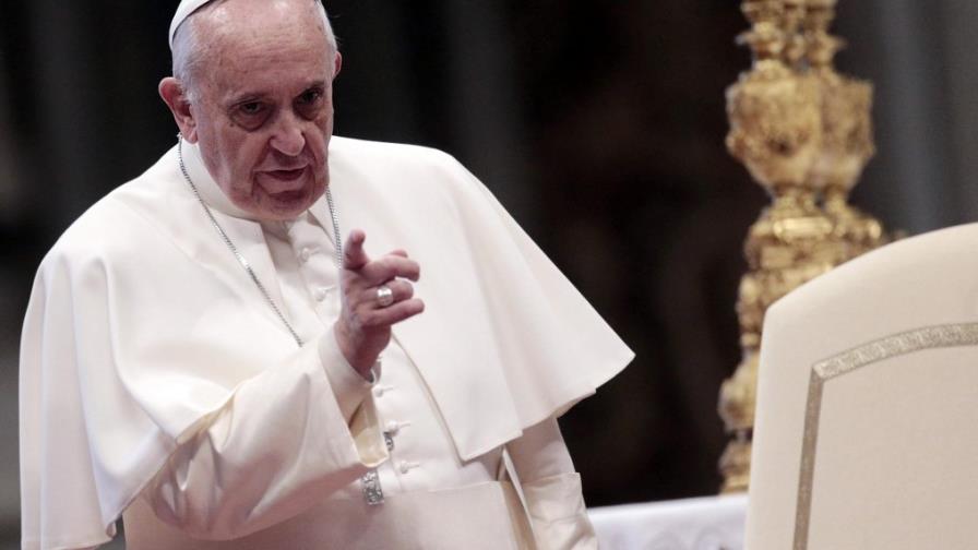 El papa pide a los teólogos que salgan a la calle y huelan a pueblo El papa pide a los teólogos que salgan a la calle y huelan a pueblo