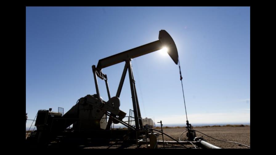 El petróleo de Texas sube un 0,78 % y cierra en 50 dólares El petróleo de Texas sube un 0,78 % y cierra en 50 dólares