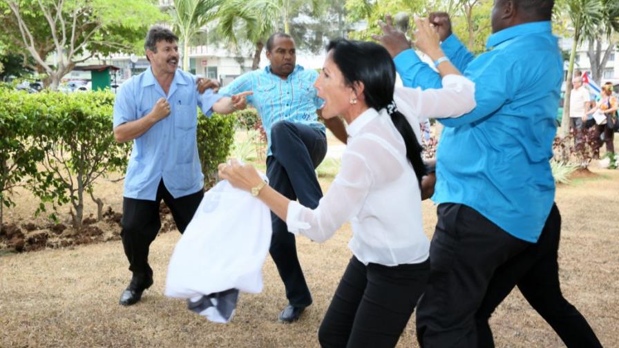 Conflictos entre cubanos en foro Cumbre Conflictos entre cubanos en foro Cumbre