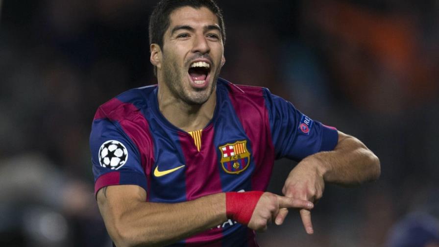 El Barca no cede, y golea al Almería