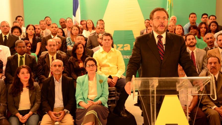 Moreno propone un bloque para sacar PLD del gobierno