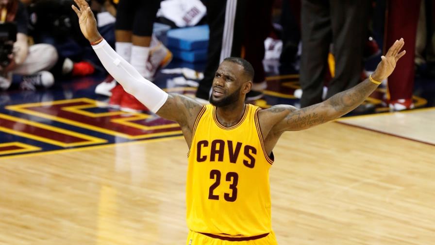 Con 40 de LeBron, Cavs toman ventaja en la final; vencen 96-91 a los Warriors