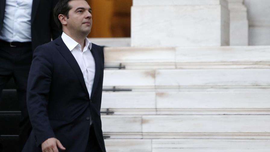 Grecia propone reformar pensiones y aumentar el IVA del 13% al 23% a cambio de rescate Grecia propone reformar pensiones y aumentar el IVA del 13% al 23% a cambio de rescate