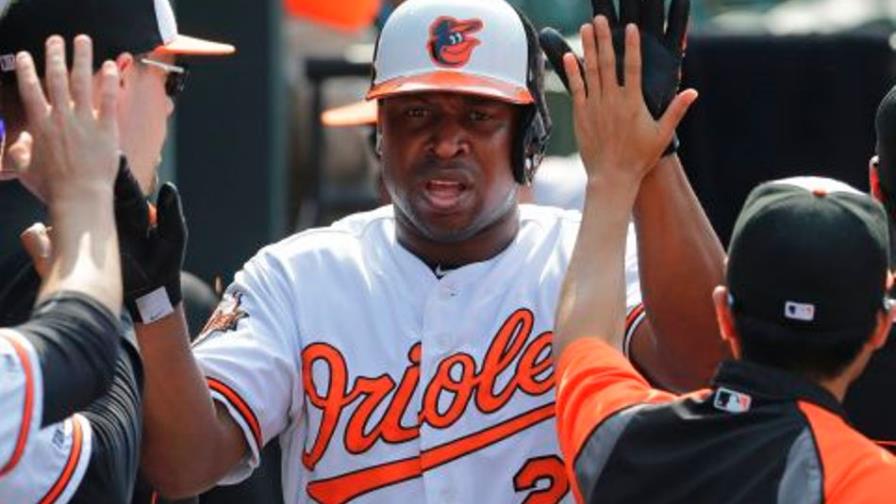 Delmon Young seguirá un año más con los Orioles de Baltimore