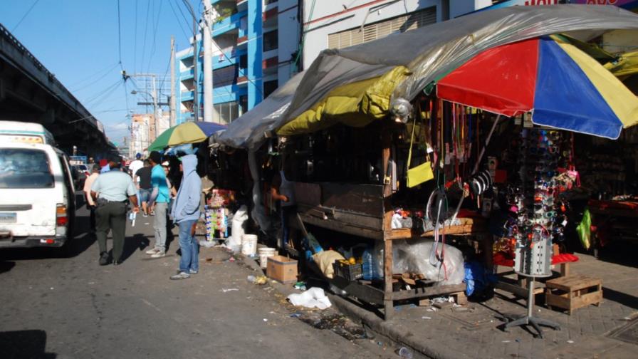 Invertirán RD$800 millones en el mercado de la Duarte y la París