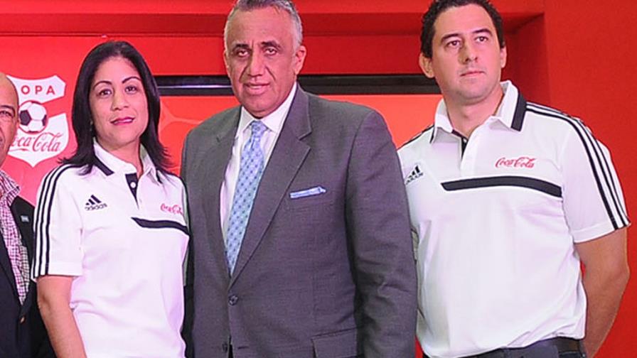 La Copa Coca-Cola de Fútbol Intercolegial La Copa Coca-Cola de Fútbol Intercolegial