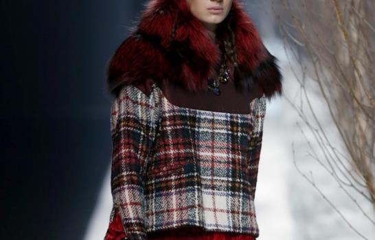 La pasarela madrileña, a los pies de Alvarno La pasarela madrileña, a los pies de Alvarno