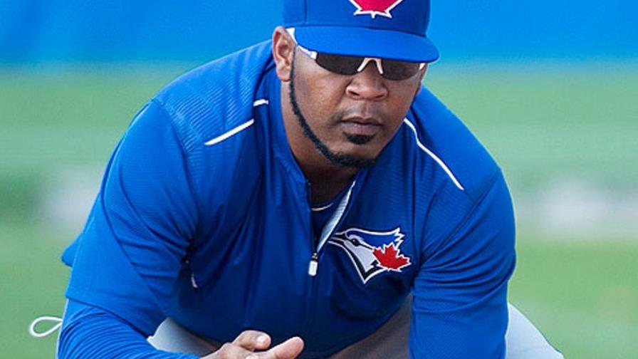El dominicano Edwin Encarnación fuera con dolores en la espalda