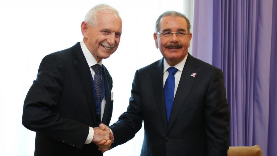 Danilo pide ayudar a Haití en la regularización y documentación de sus nacionales Danilo pide ayudar a Haití en la regularización y documentación de sus nacionales