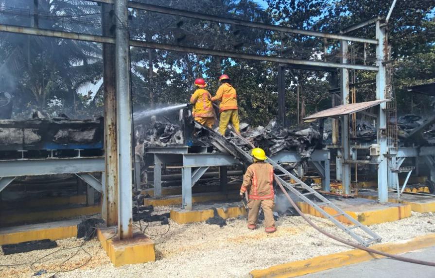 Fuego destruye planta eléctrica del hotel Palladium, en Punta Cana