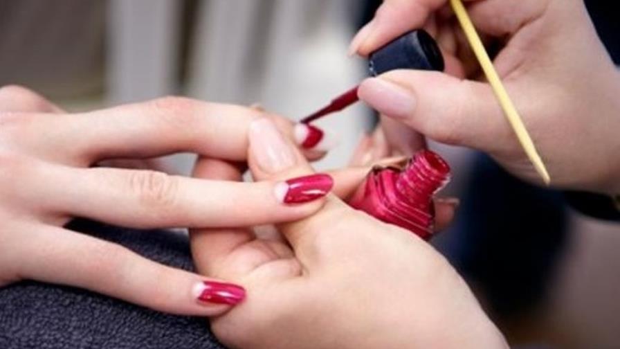 Manicuristas explotadas y expuestas a riesgos de su salud en Nueva York Manicuristas explotadas y expuestas a riesgos de su salud en Nueva York