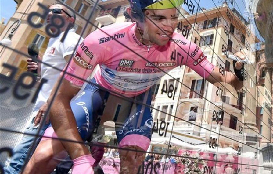 Matthews gana la tercera etapa y sigue de líder del Giro